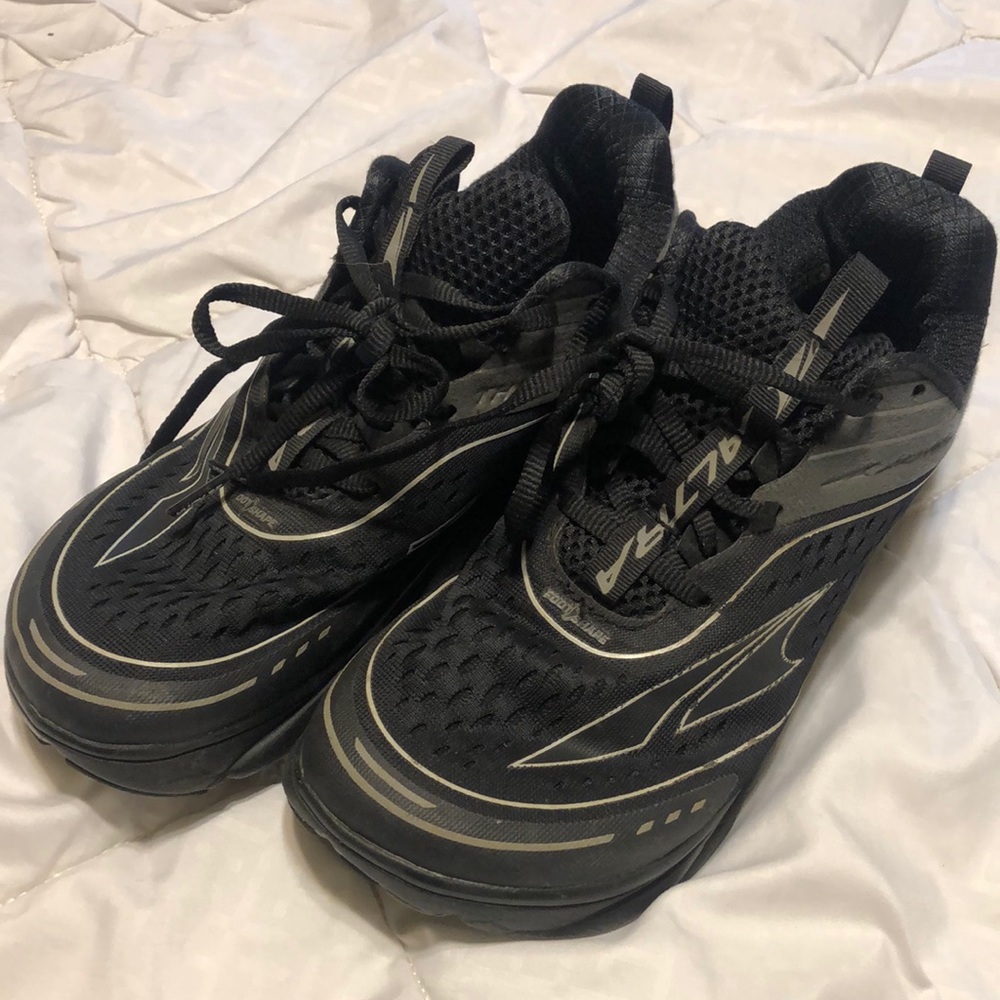 Altra Torin 3.5 shoes size 9